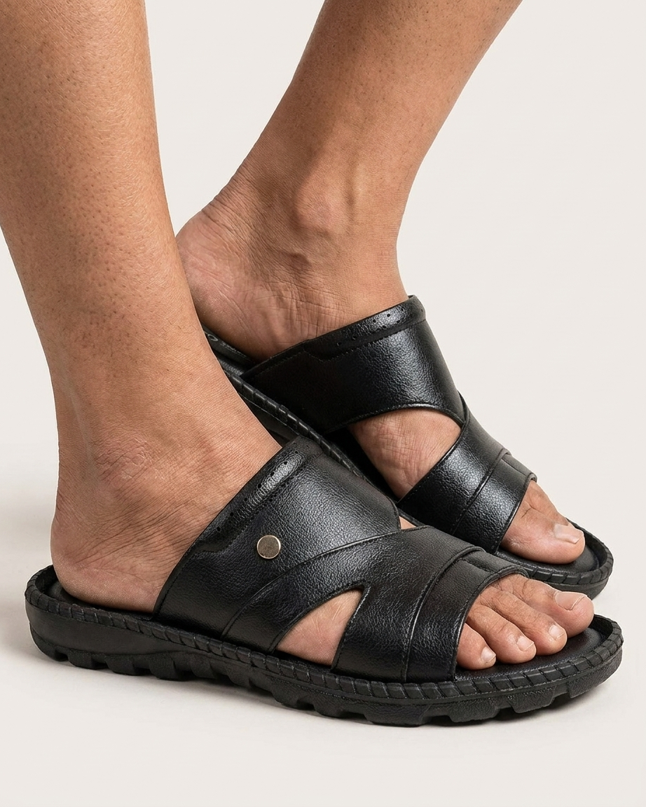 Manpasand Men's Casual Slippers | Synthetic Leather | Black | LAKE.47